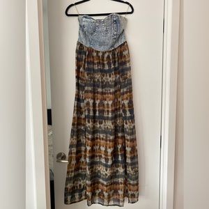 Long strapless dress